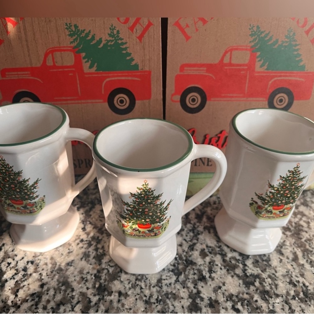 Christmas Heritage by Pfaltzgraff, Stoneware Mug, Pedestal